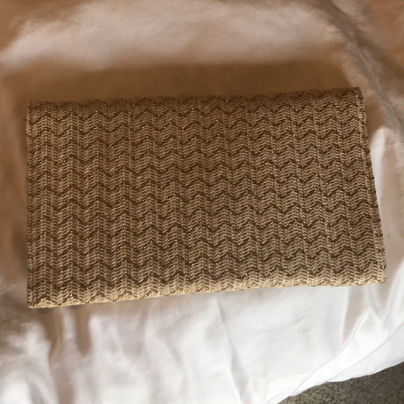 Clutch - Picture 3 of 3